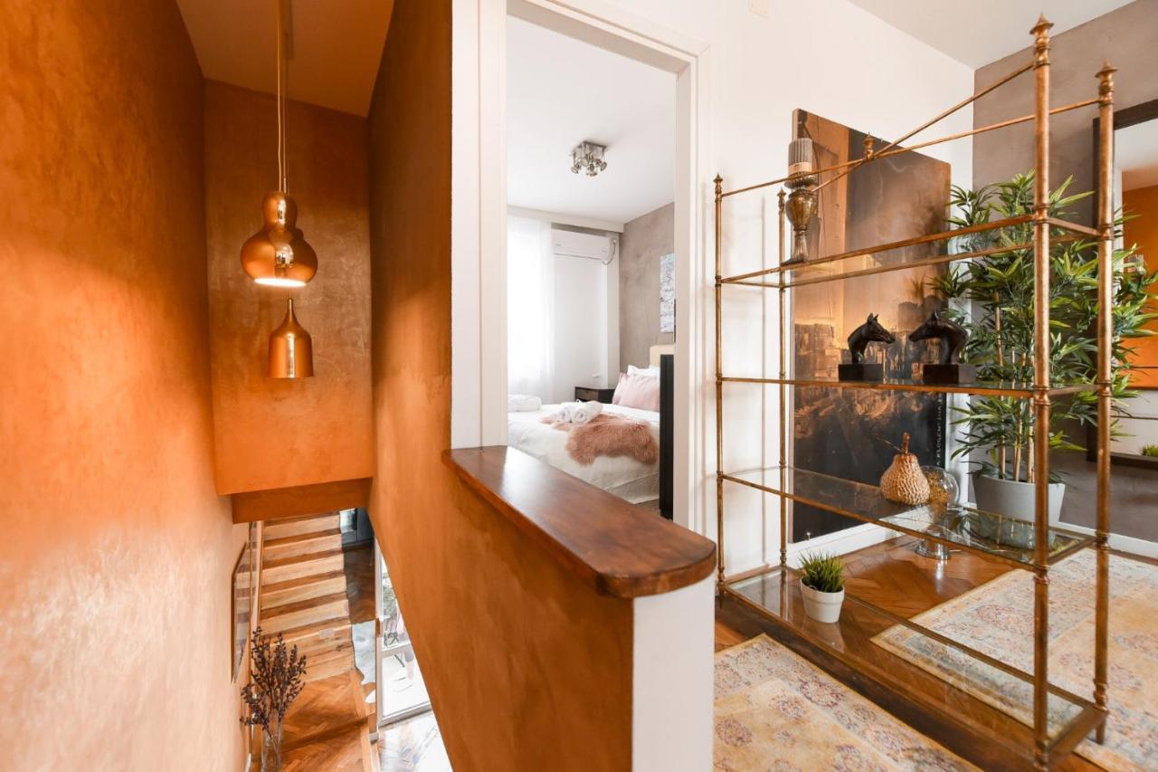 New - Elegant Duplex With Amazing View & Balcony - Homey Residence Boekarest Buitenkant foto